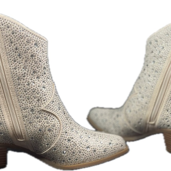Jessica Simpson Ostelle Rhinestone Western Bootie - Picture 5 of 15